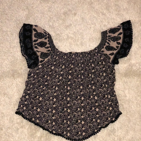 Off The Shoulder Cute Top - Picture 2 of 3